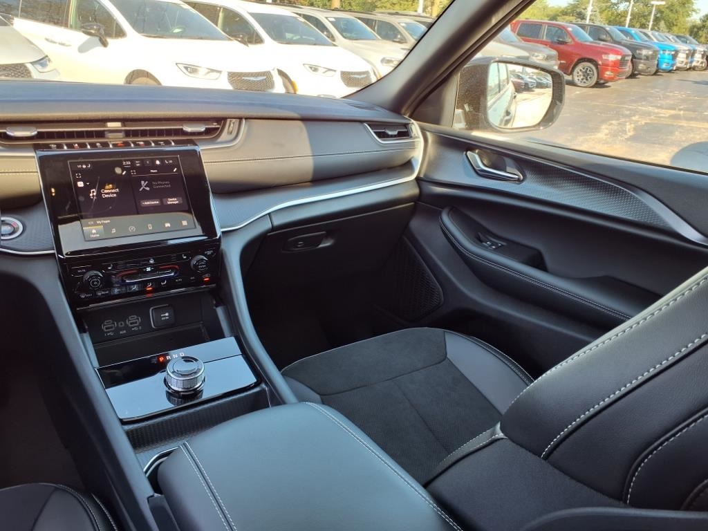 2025 Jeep Grand Cherokee Altitude X photo 15