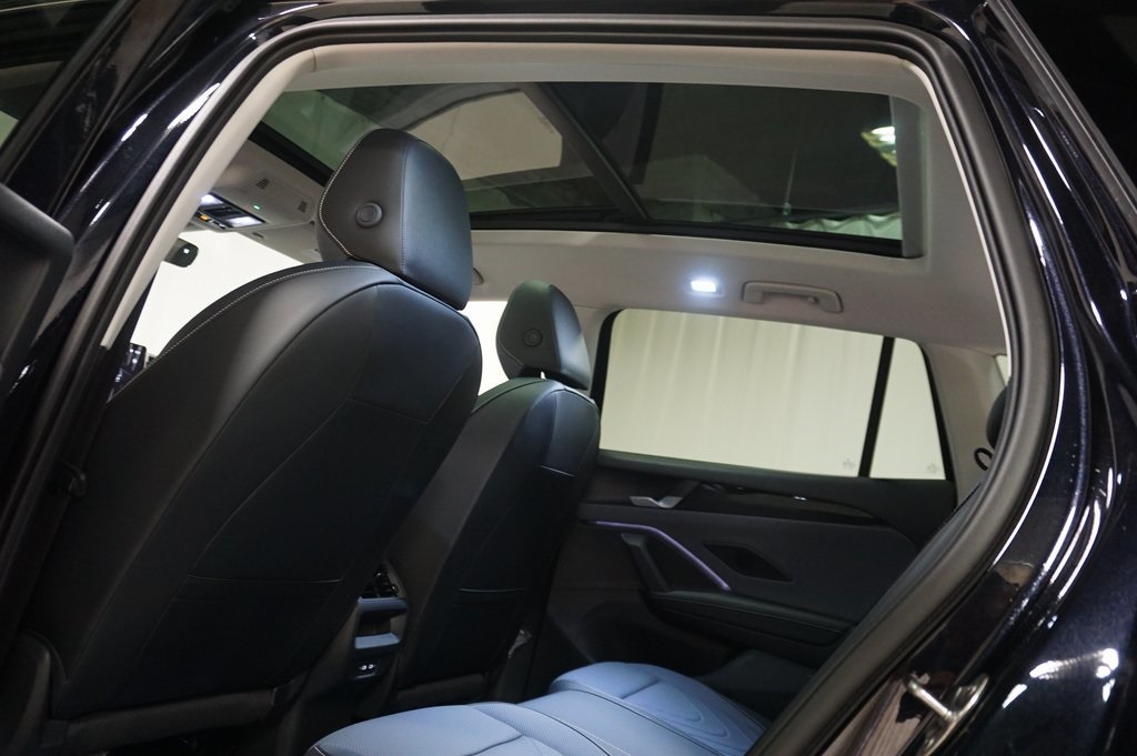 2025 Volkswagen Tiguan SE photo 23