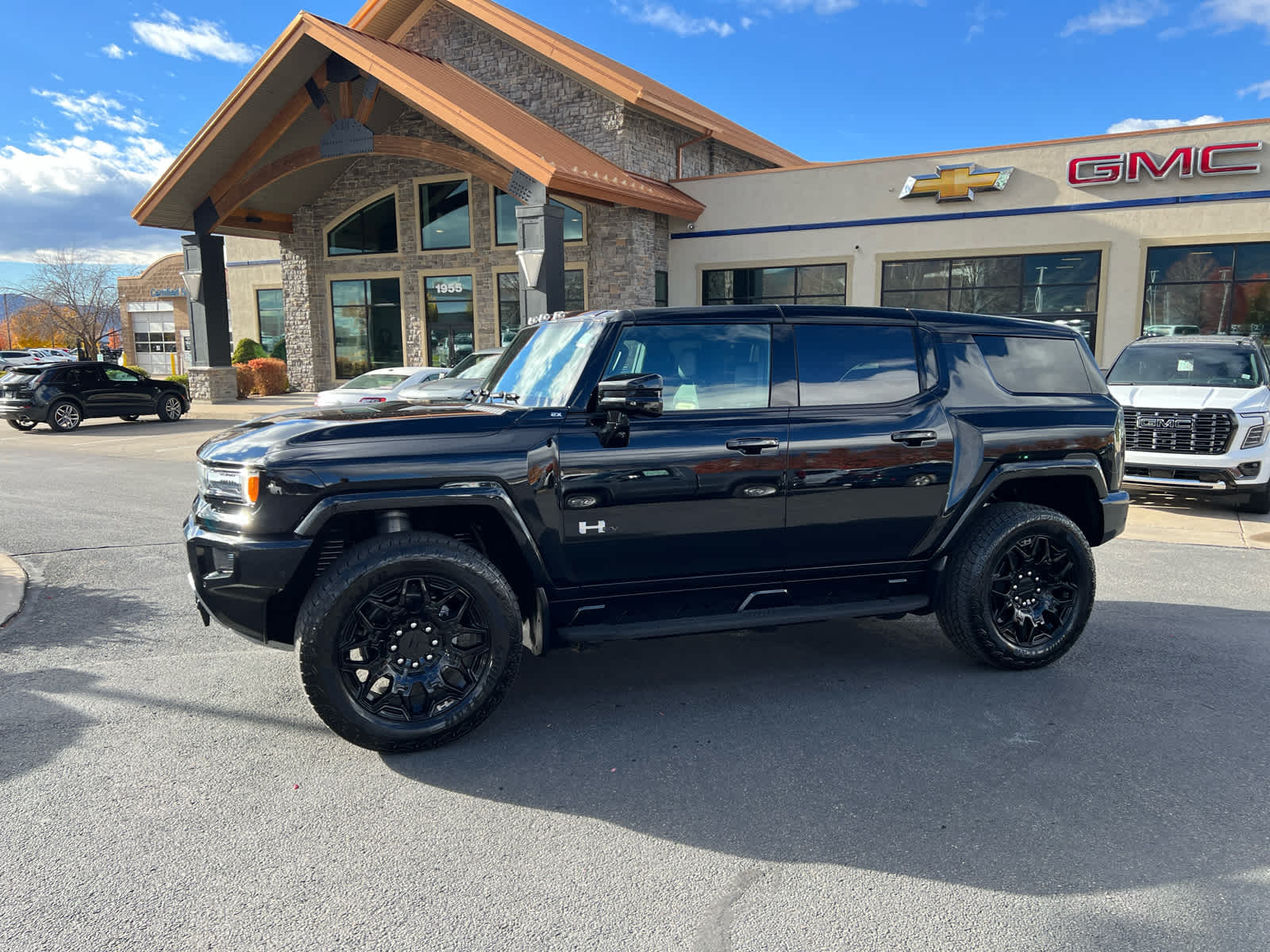 2025 GMC HUMMER EV 2X's photo