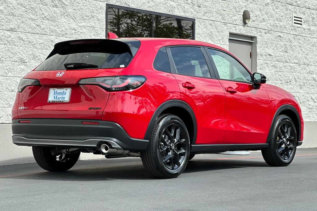 2025 Honda HR-V Sport photo 4