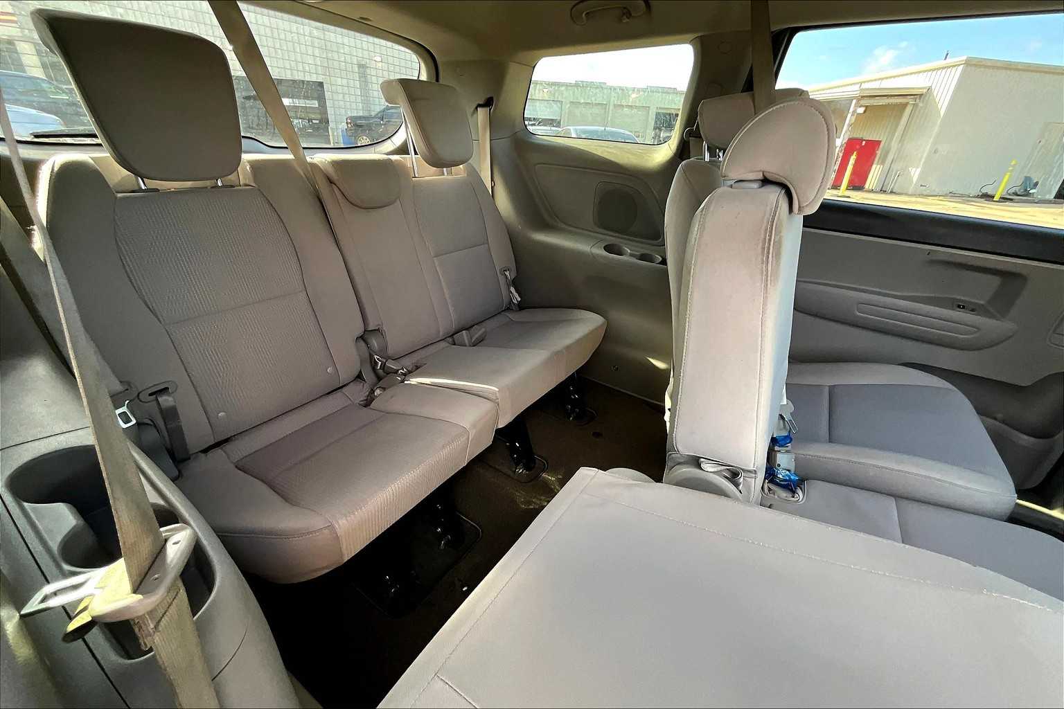 2020 Kia Sedona LX EX photo 18