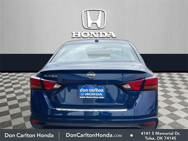 2023 Nissan Altima 2.5 SR photo 4