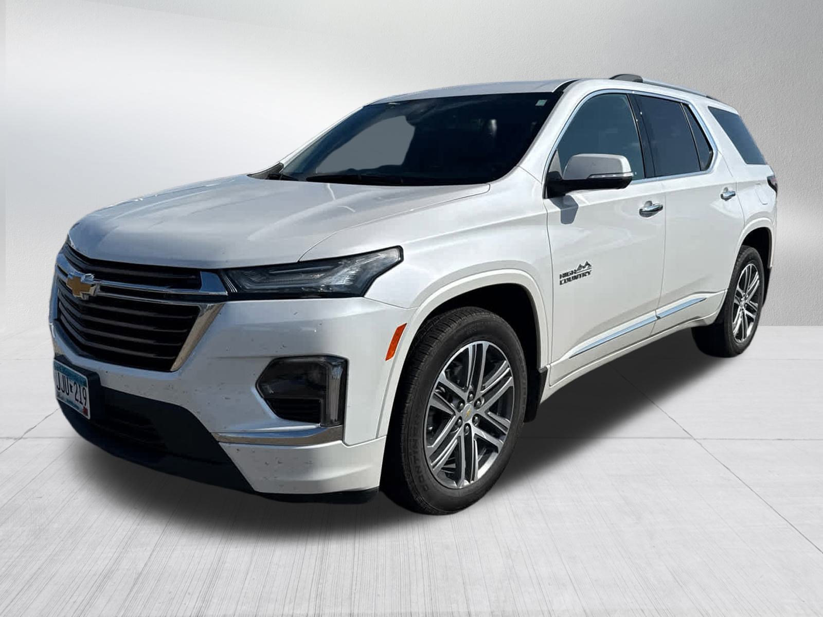 2022 Chevrolet Traverse High Country photo 2