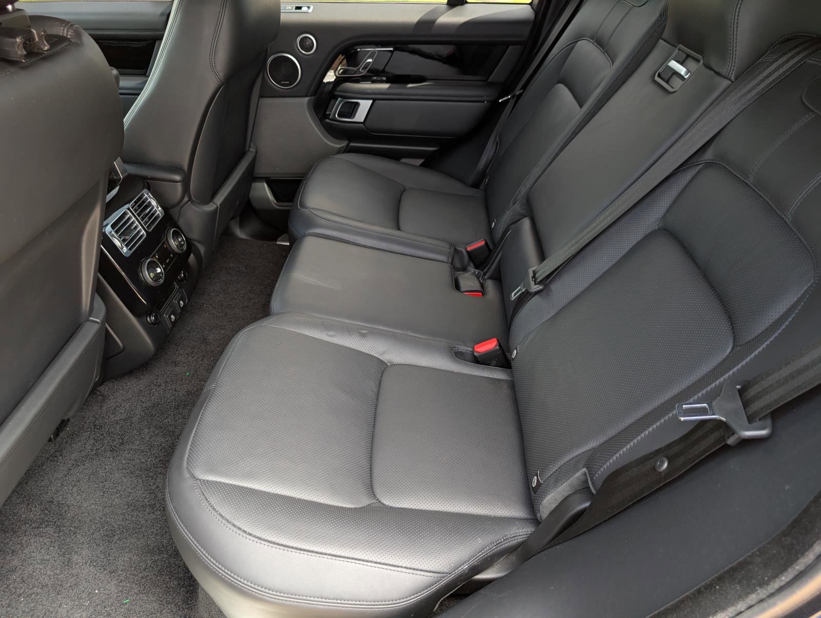 2021 Land Rover Range Rover P525 HSE HSE Westminster Edition photo 23