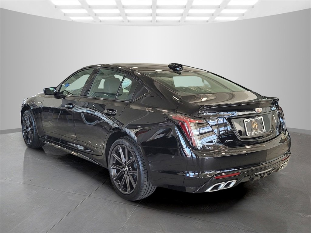 2026 Cadillac CT5 V photo 4