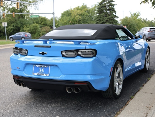 2023 Chevrolet Camaro LT1 photo 3
