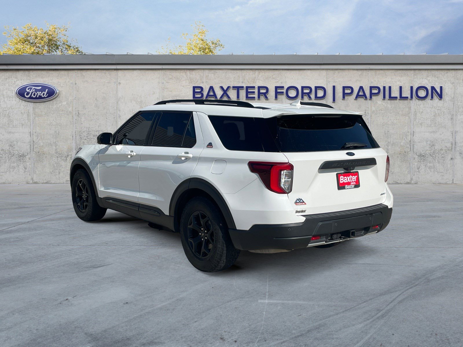2023 Ford Explorer Timberline photo 2