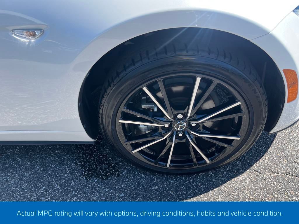 2024 Mazda MX-5 Miata Miata RF Grand Touring photo 10