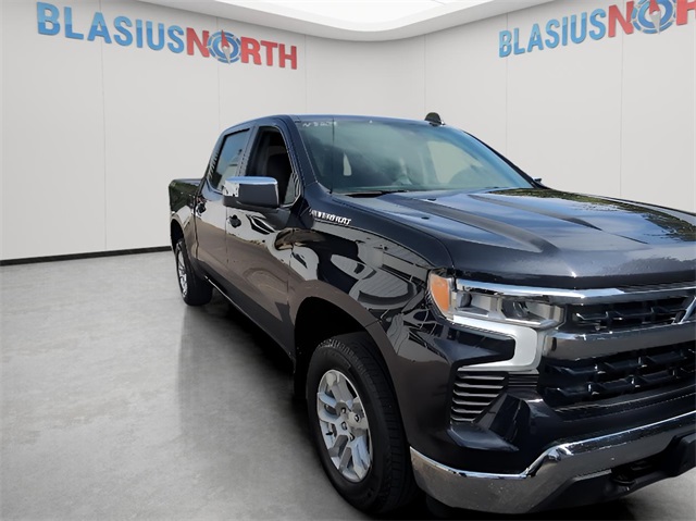 2023 Chevrolet Silverado 1500 LT photo 4