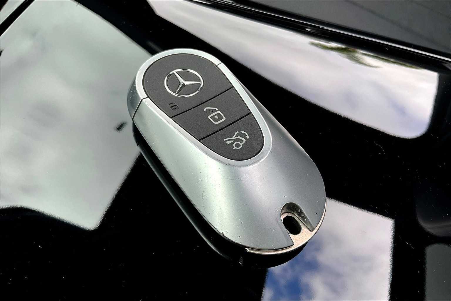 2023 Mercedes Benz EQE SUV 350 photo 12