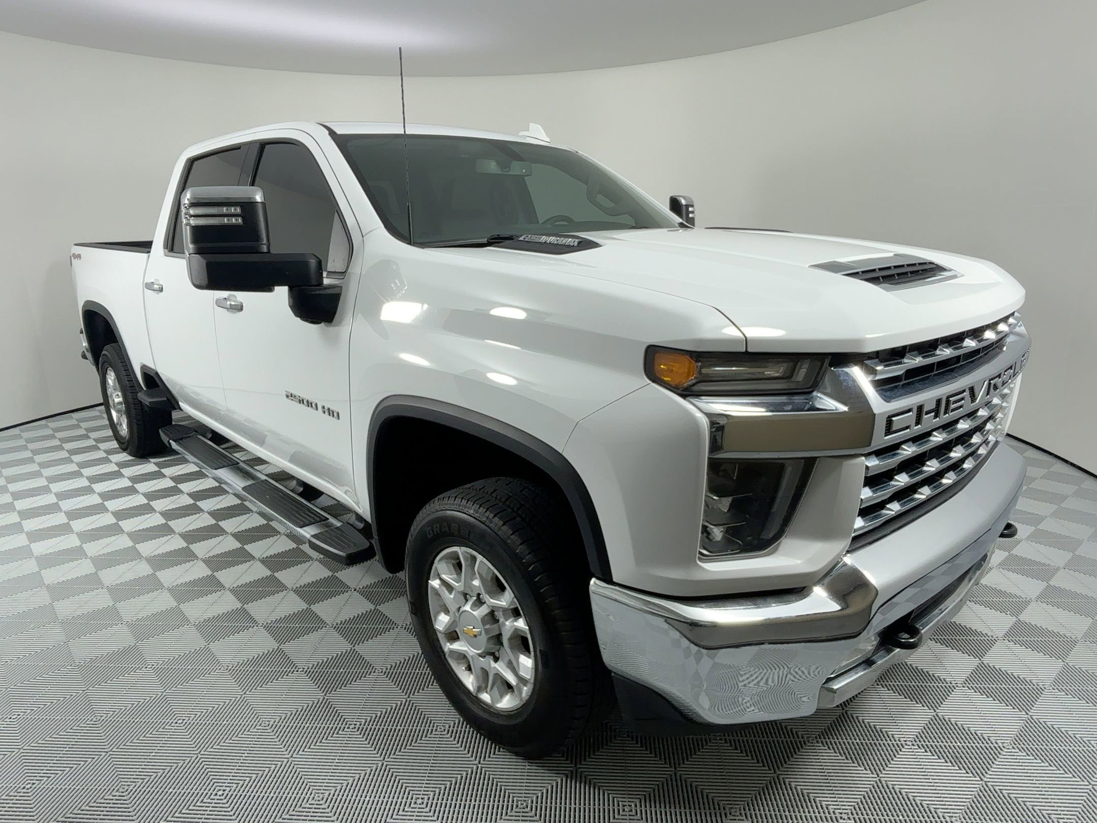 2023 Chevrolet Silverado 2500HD LTZ photo 6
