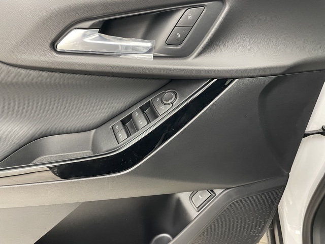 2026 Chevrolet Equinox LT photo 4