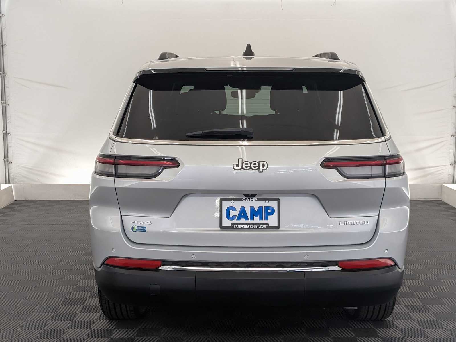 2024 Jeep Grand Cherokee Limited photo 5