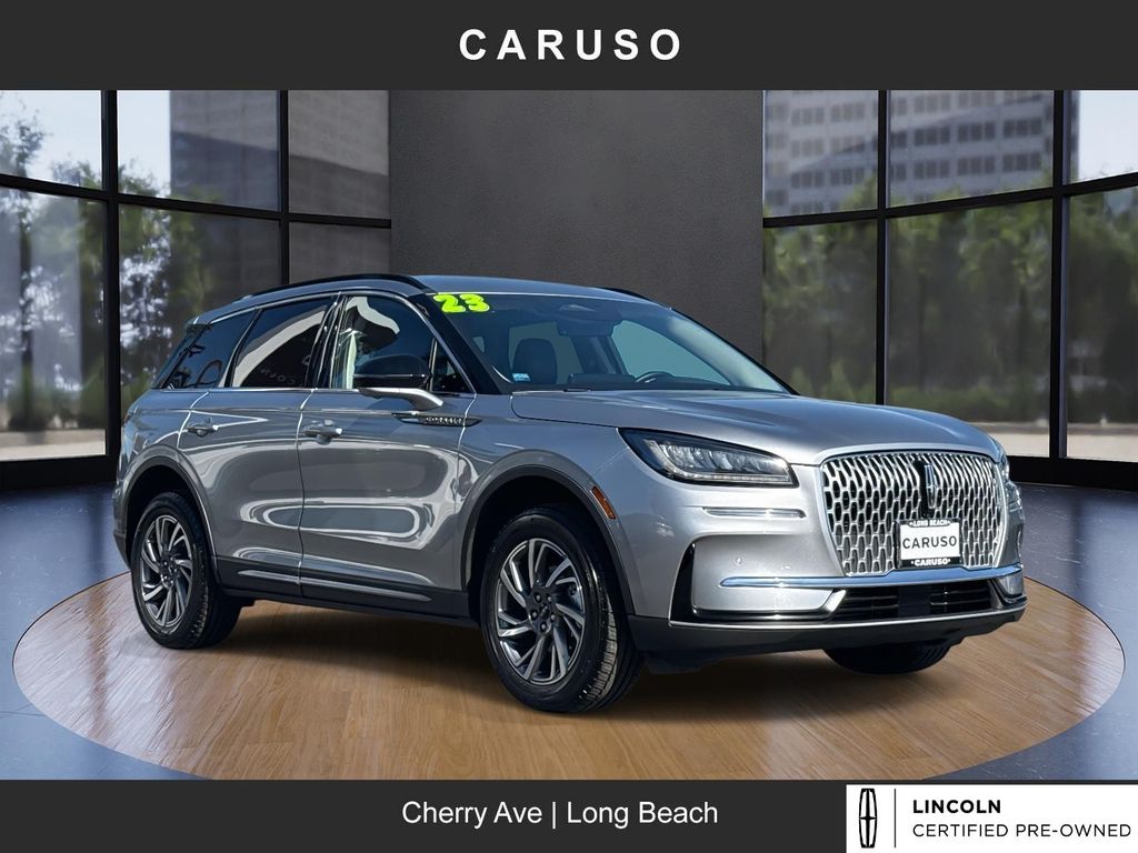 2023 Lincoln Corsair Base