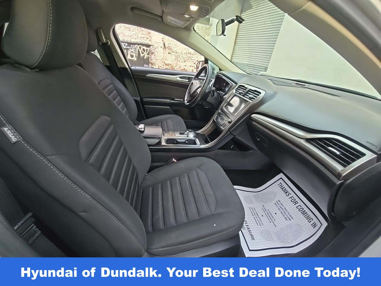 2017 Ford Fusion SE photo 4