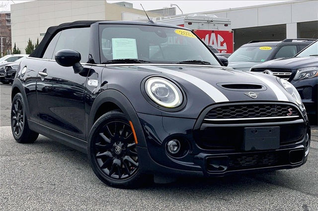 2021 MINI Convertible S's photo
