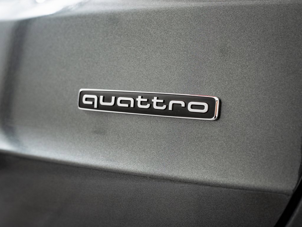 2025 Audi Q3 45 TFSI S line Premium Plus photo 9