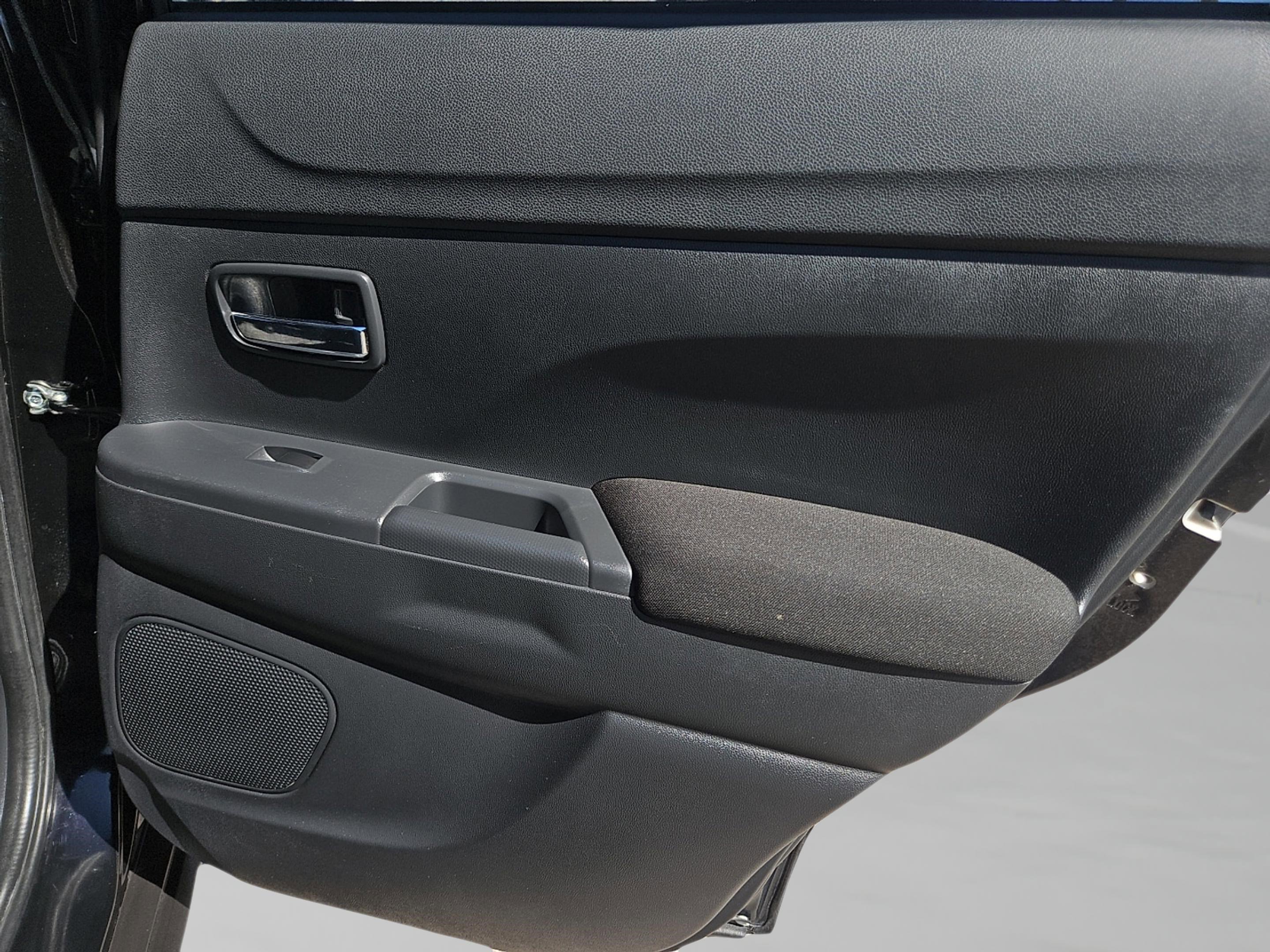 2022 Mitsubishi Outlander Sport SE photo 17