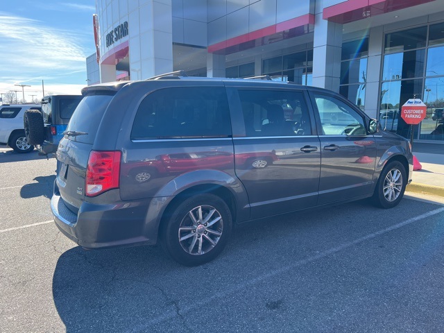 2019 Dodge Grand Caravan SXT photo 2