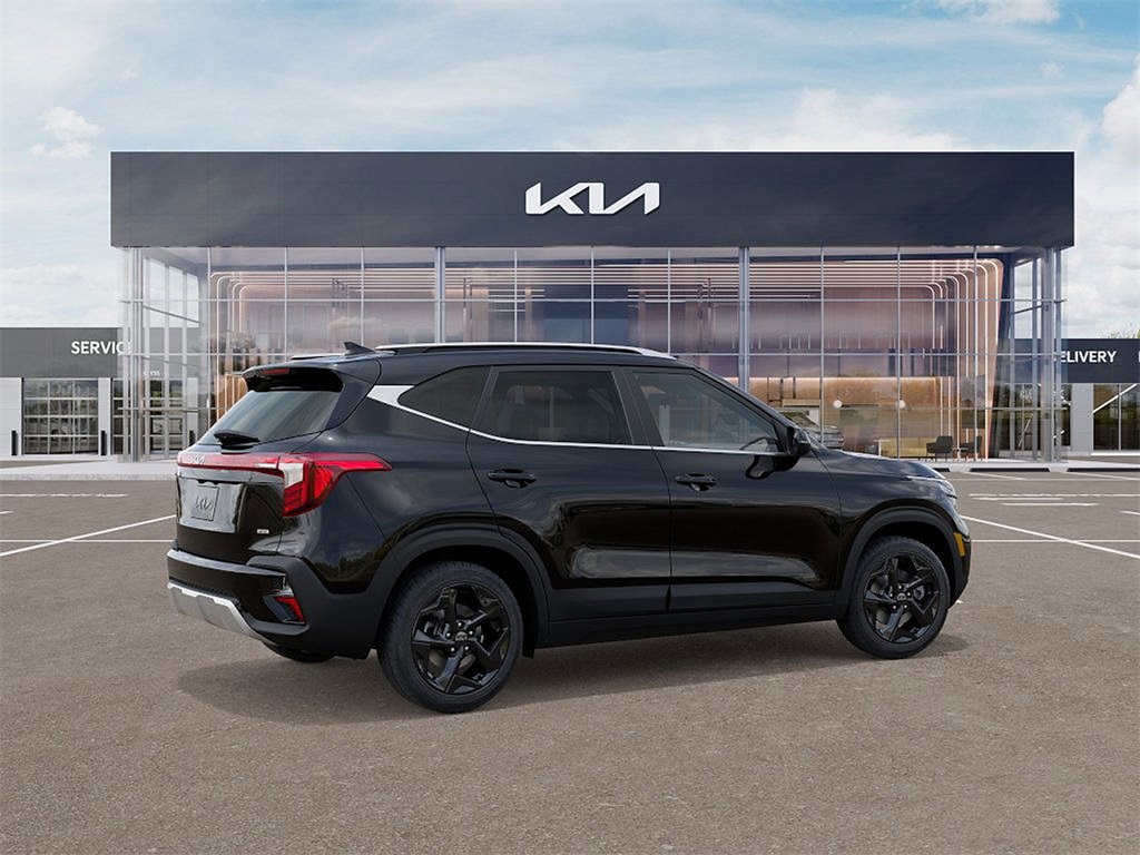 2026 Kia Seltos EX photo 5