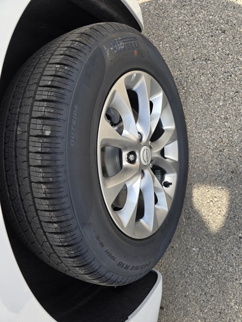 2026 Chrysler Pacifica photo 6