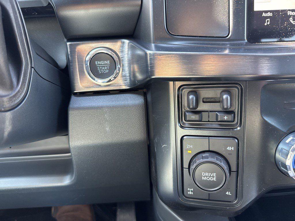 2025 Ford F-250 Lariat photo 31