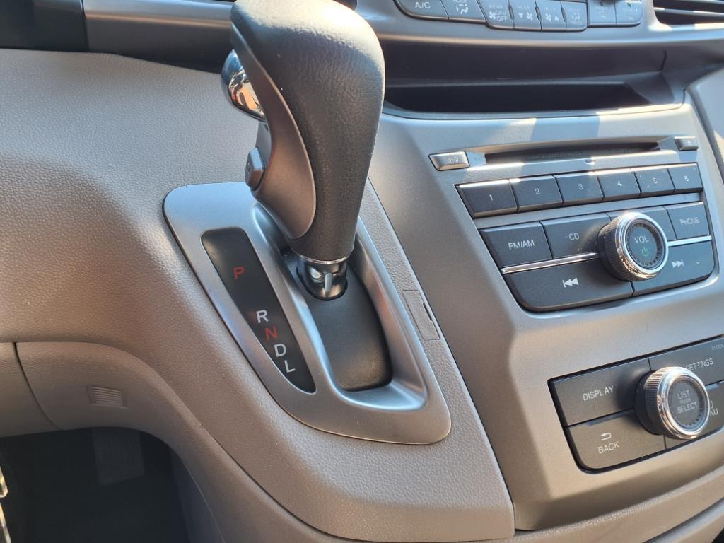 2016 Honda Odyssey LX photo 16