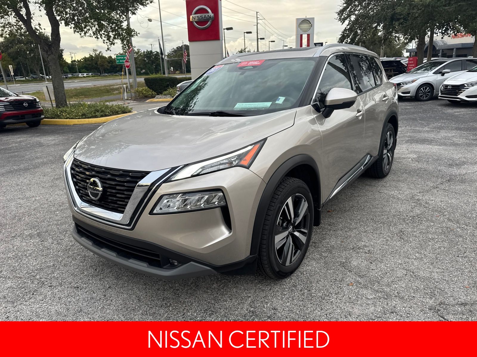 2021 Nissan Rogue SL photo 2