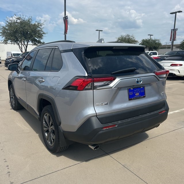 2023 Toyota RAV4 Hybrid XLE Premium photo 3
