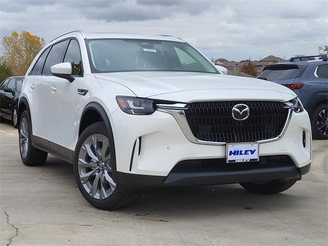 2026 Mazda CX-90 Preferred Package's photo