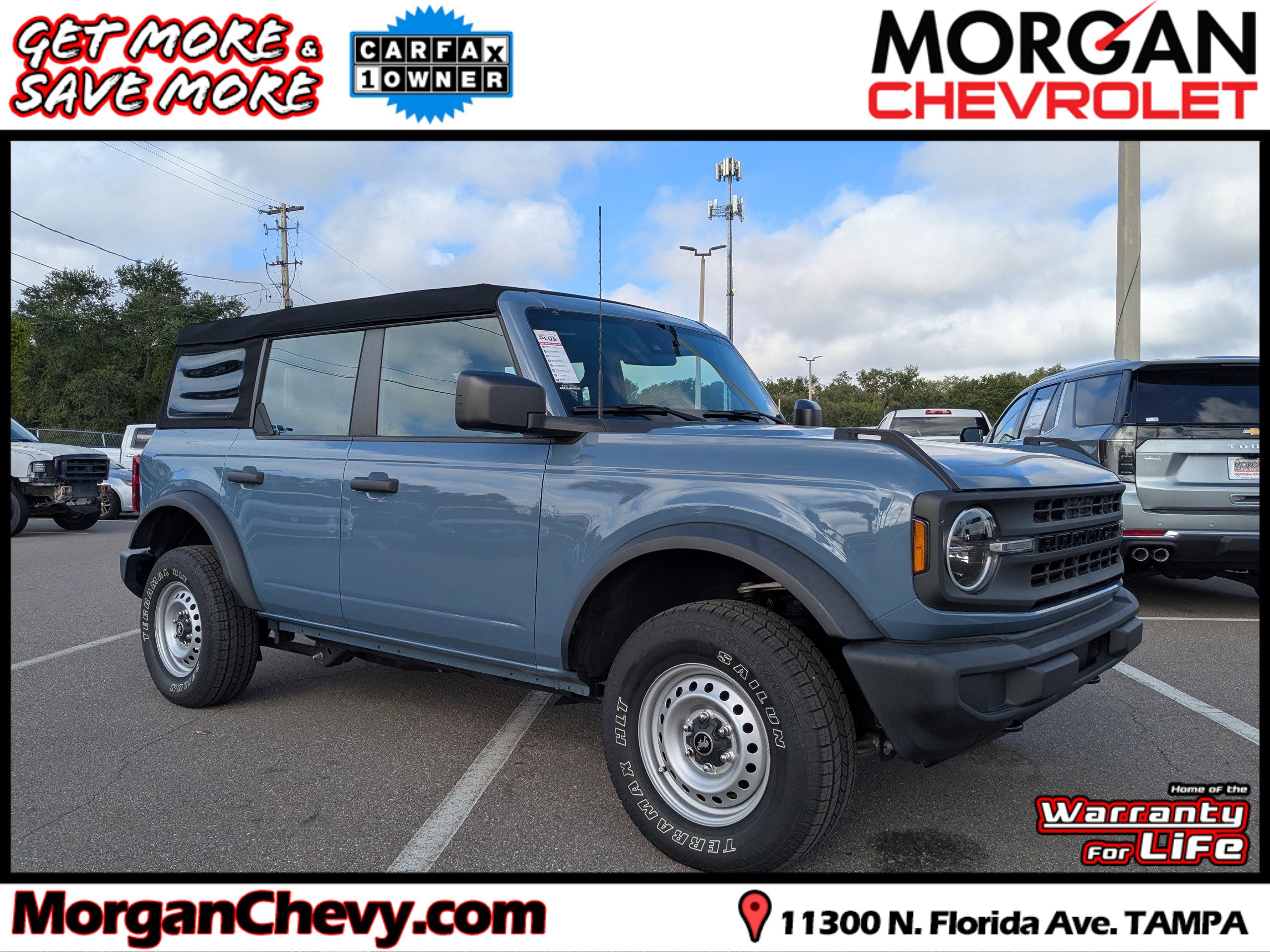 2023 Ford Bronco 4-Door Base's photo