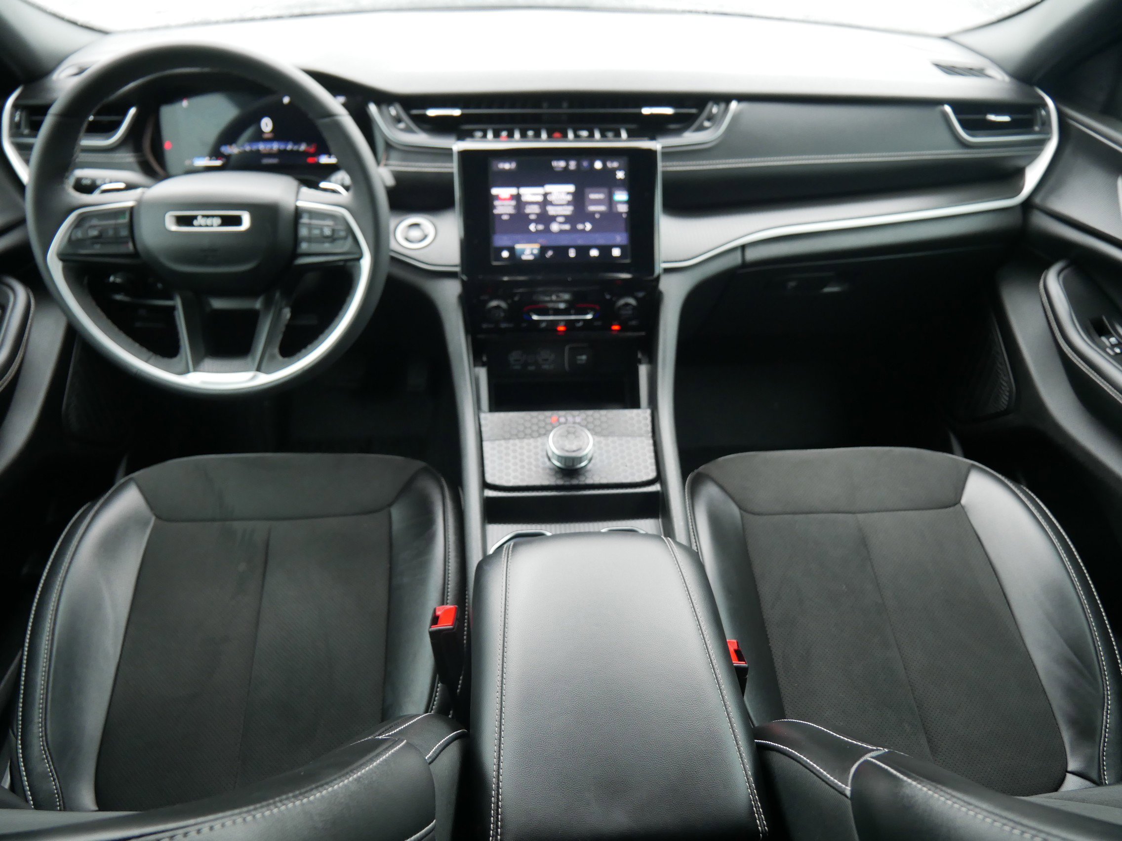 2024 Jeep Grand Cherokee Altitude X photo 14