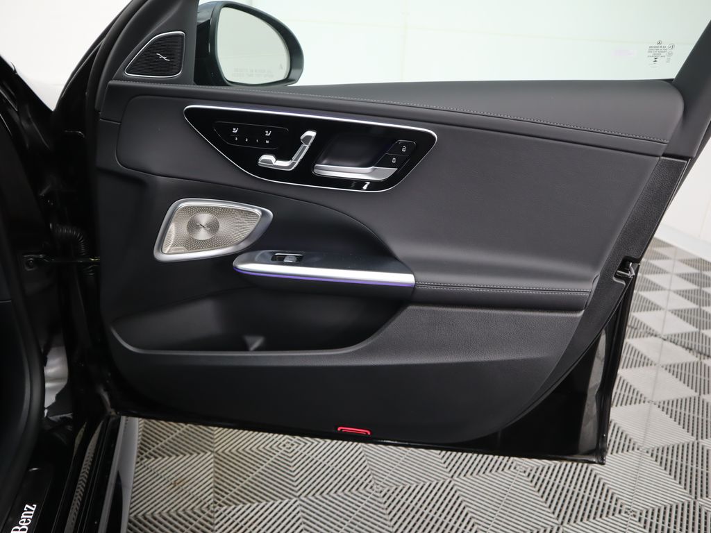 2025 Mercedes Benz C 300 photo 25