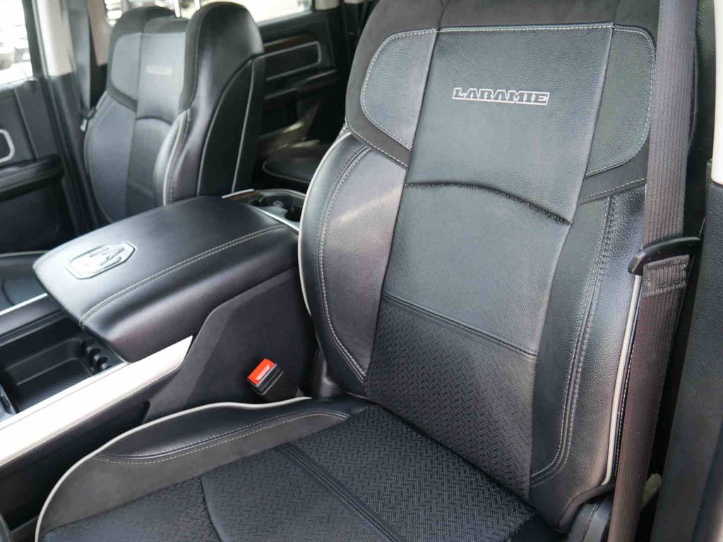 2024 Ram 3500 Laramie photo 27