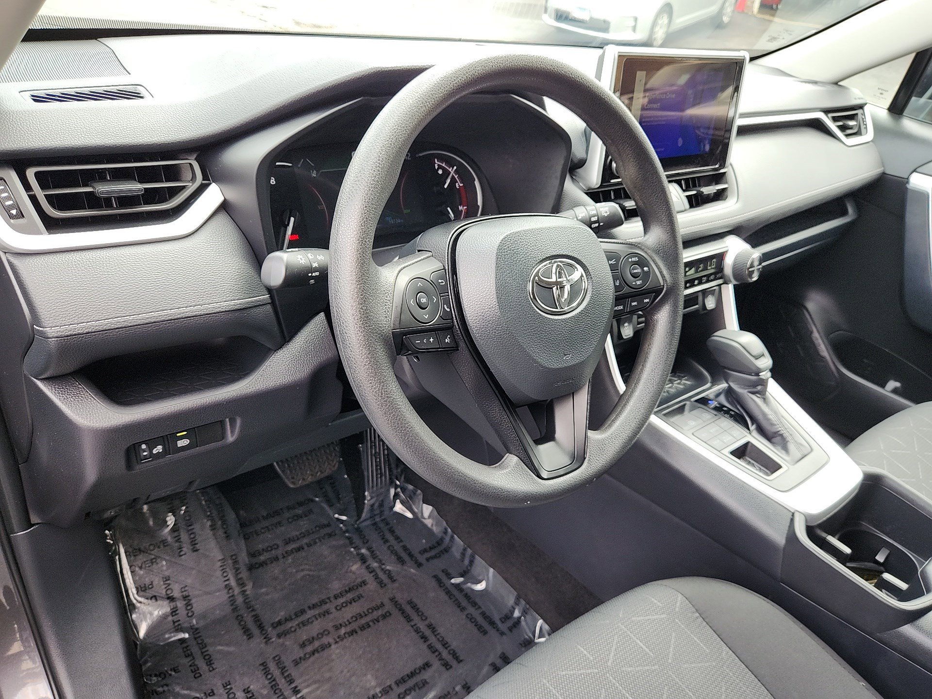 2025 Toyota RAV4 XLE photo 11