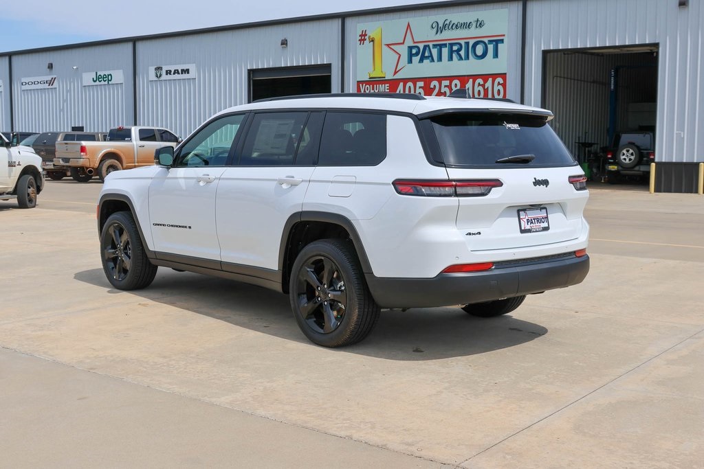 2025 Jeep Grand Cherokee Altitude X photo 3