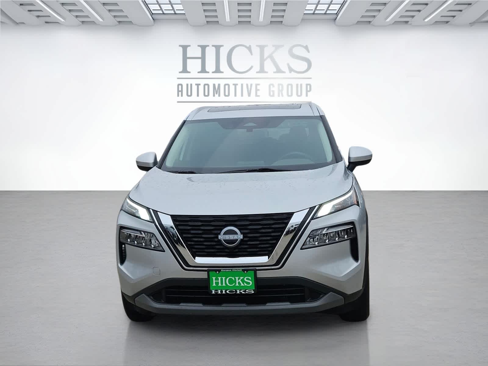 2023 Nissan Rogue SV photo 2