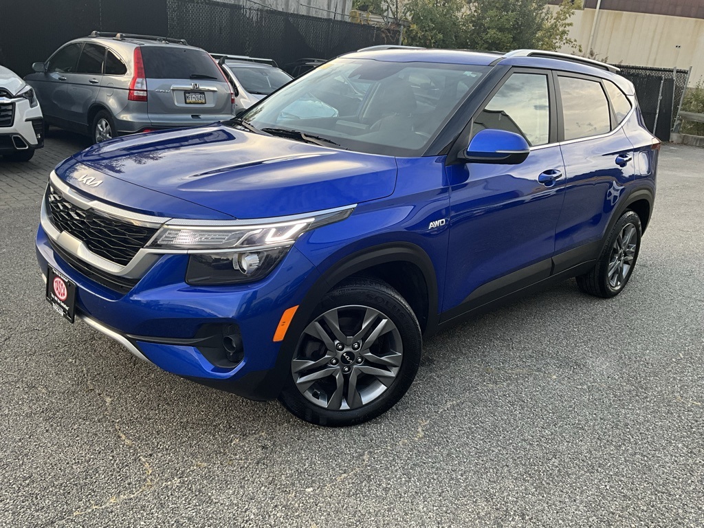 2022 Kia Seltos S's photo