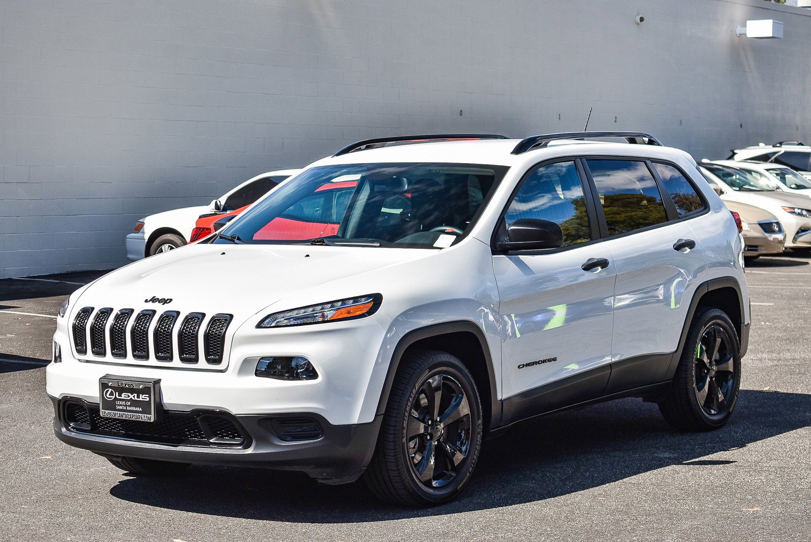 2016 Jeep Cherokee Altitude photo 2