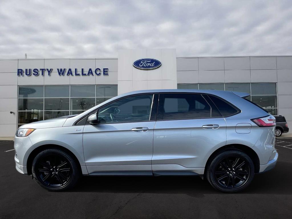2024 Ford Edge ST-Line's photo