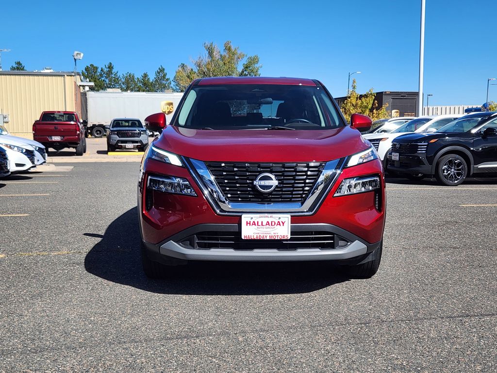 2023 Nissan Rogue SV photo 4