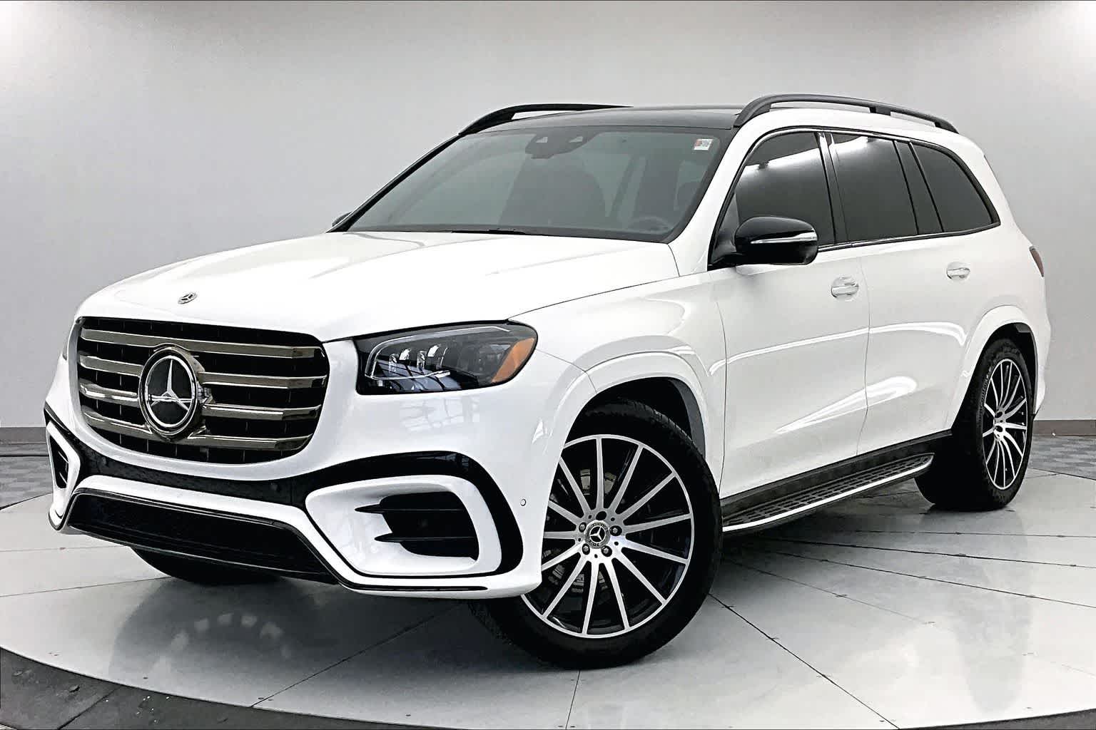 2024 Mercedes-Benz GLS Base's photo