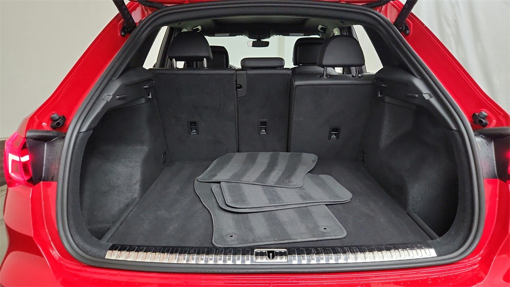 2022 Audi Q3 S line Premium Plus photo 14