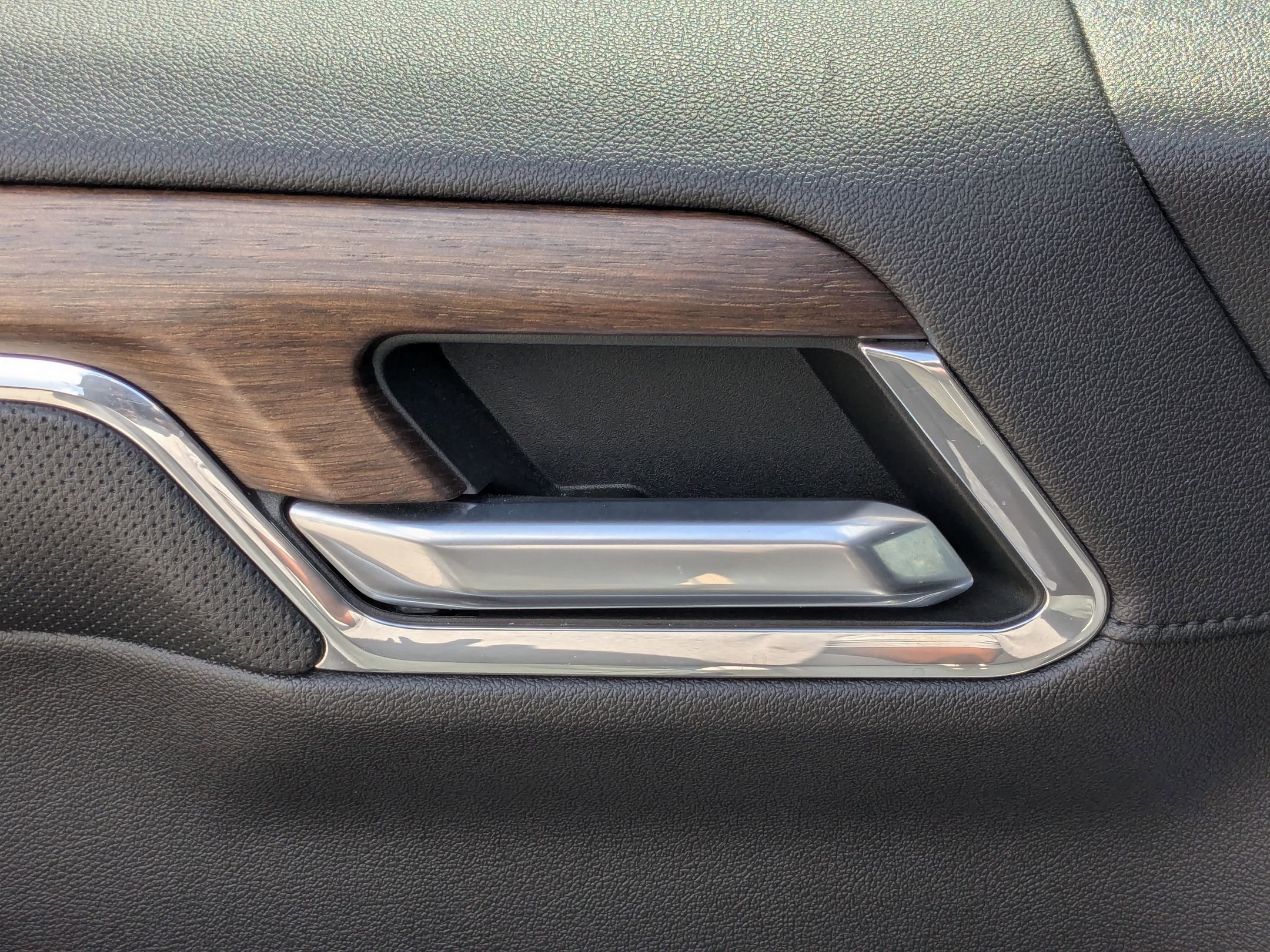 2023 Chevrolet Silverado 1500 High Country photo 28