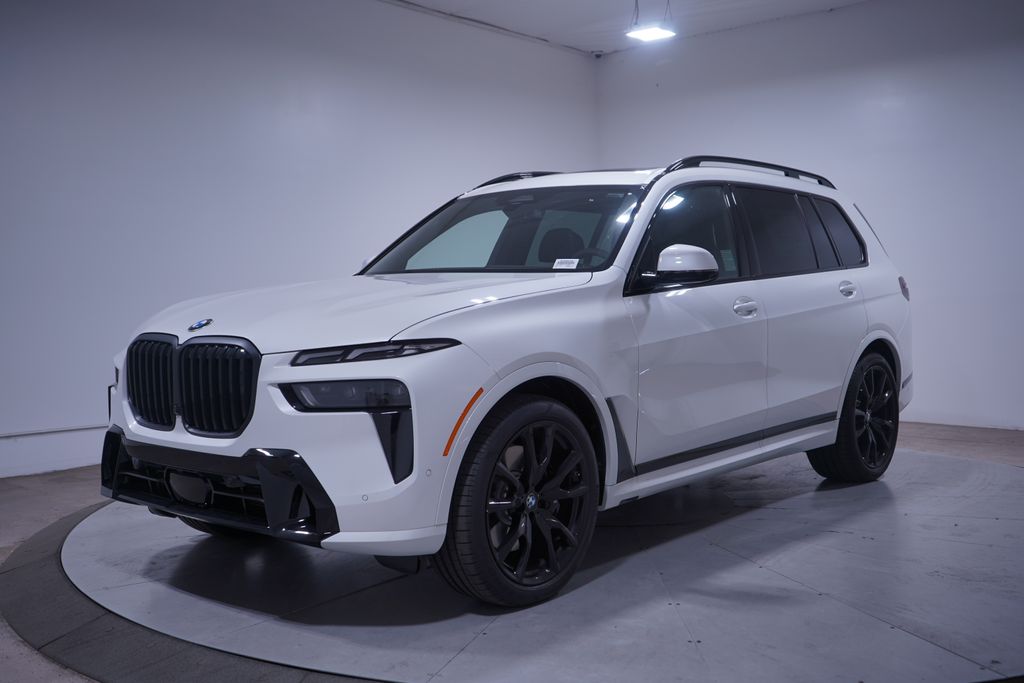 2026 BMW X7 40i's photo