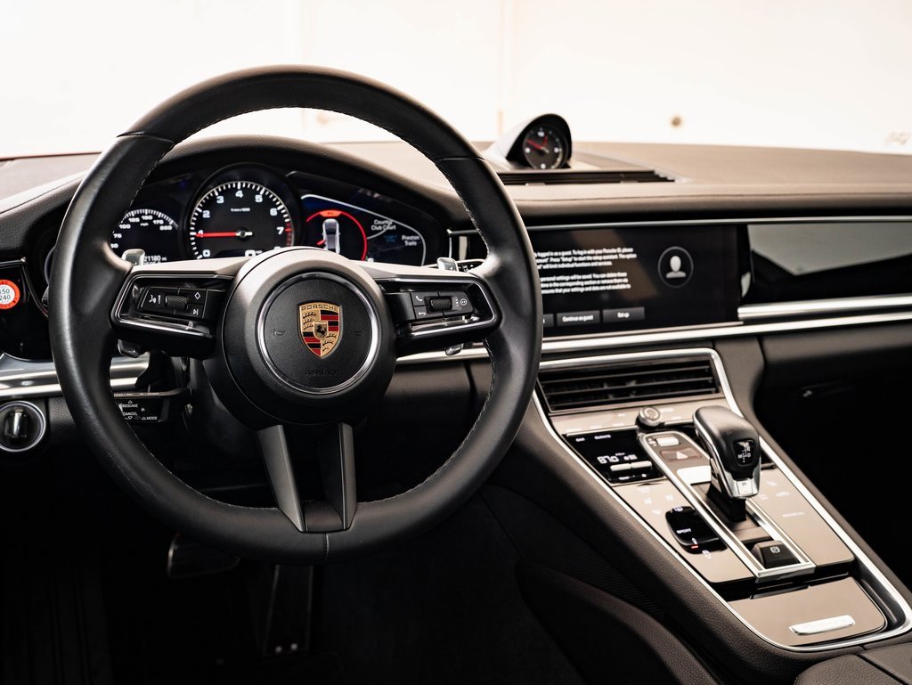 2022 Porsche Panamera 4S Executive photo 4