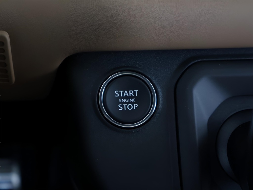 2025 Land Rover Defender 130 V8 photo 24