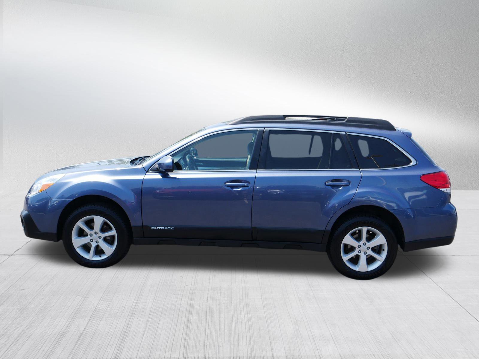 Used 2014 Subaru Outback 2.5i Premium with VIN 4S4BRCCC0E3258820 for sale in Bloomington, Minnesota