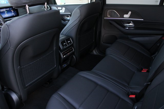2025 Mercedes Benz GLS 450 4MATIC photo 38