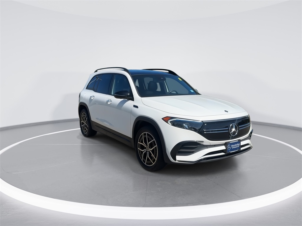 2023 Mercedes Benz EQB 300 4MATIC photo 2